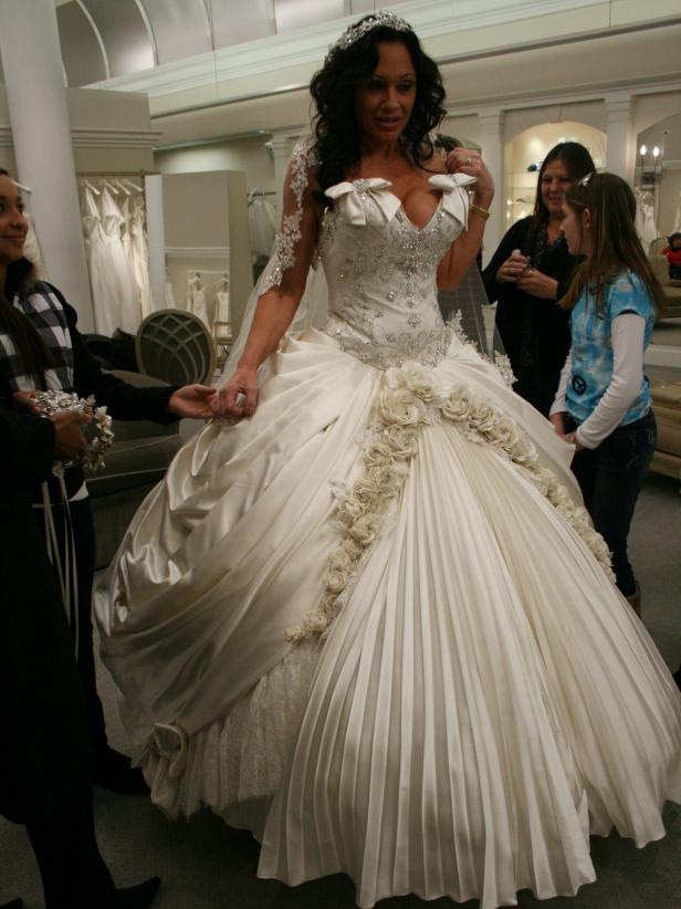 The Outrageous Gowns of My Big Fat American Gypsy Wedding | Inside 